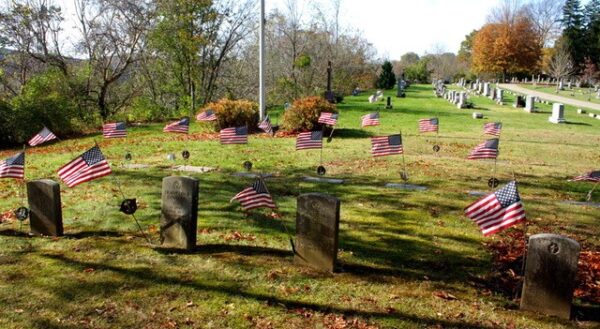 Veterans Day Weekend Tour of Chillicothe’s Grandview Cemetery 2022