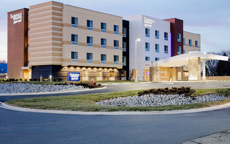 Fairfield Inn & Suites